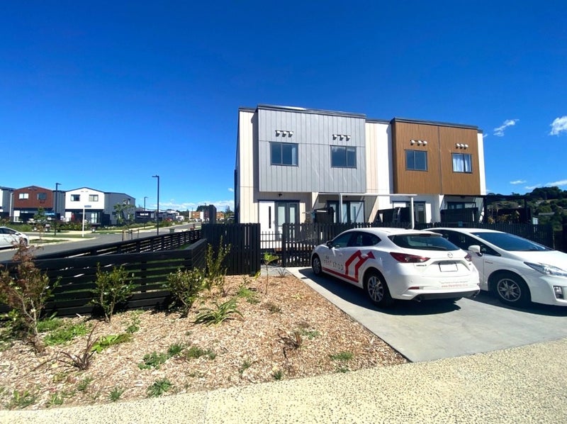 8 Bugle Road, Tōtara Park, Auckland - Carousel 2