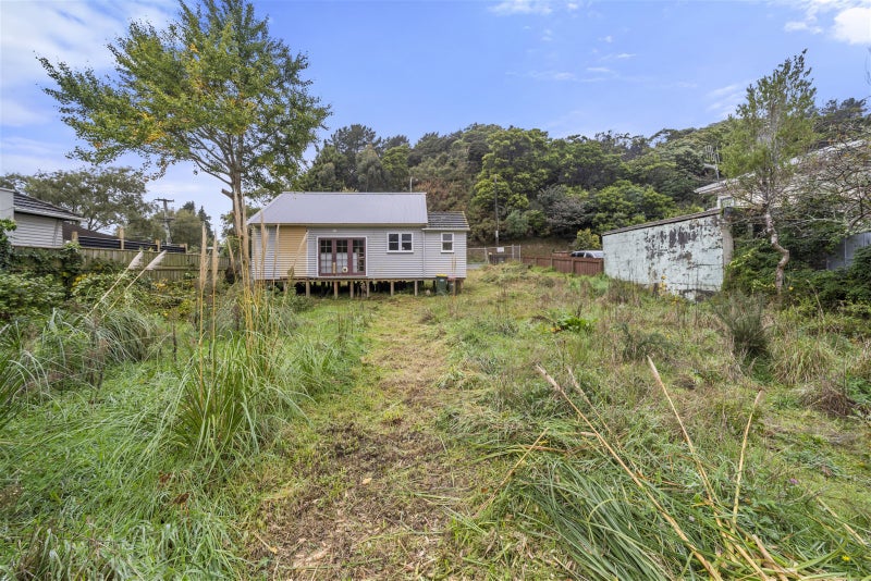 10 Coast Road, Wainuiomata, Lower Hutt - Carousel 2