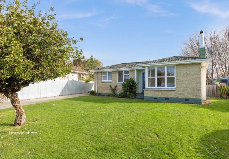 80 Lipscombe Crescent, Havelock North, Havelock North - Carousel 1