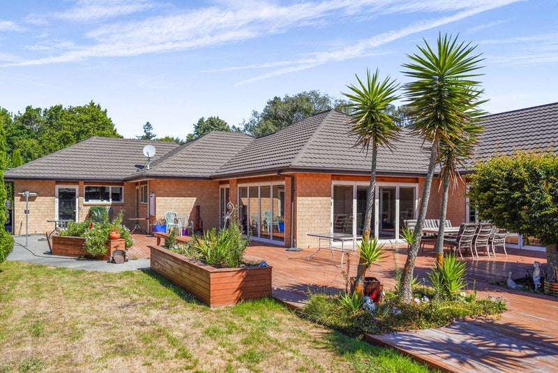 11 John Campbell Crescent, Hillmorton, Christchurch - Carousel 1