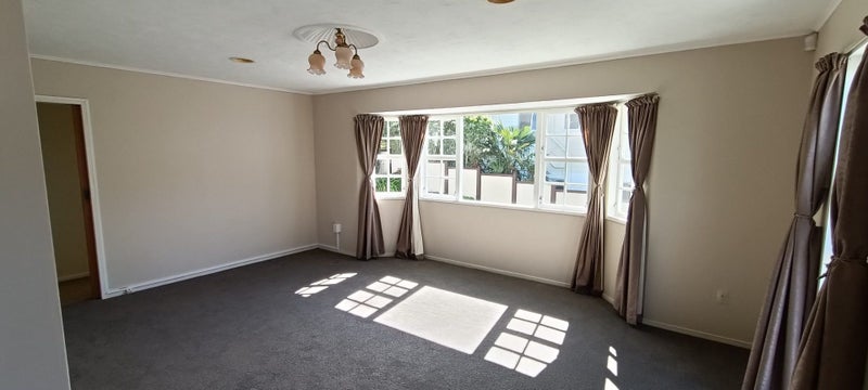 49 Cortina Avenue, Johnsonville, Wellington - Carousel 2