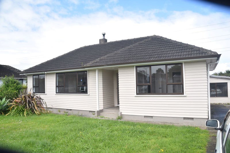 14 Fisher Crescent, Otara, Auckland - Carousel 1