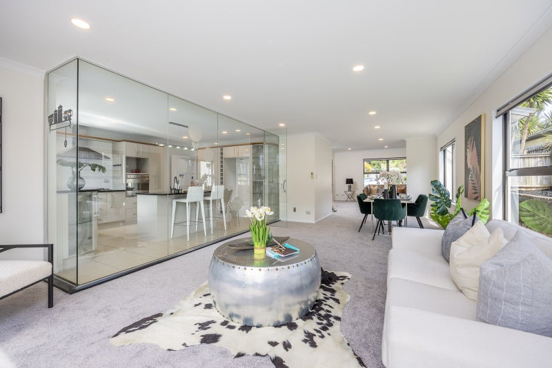 114 Kyle Road, Greenhithe, Auckland - Carousel 1