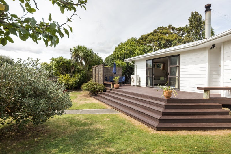 1 Charwell Place, Highbury, Palmerston North - Carousel 22