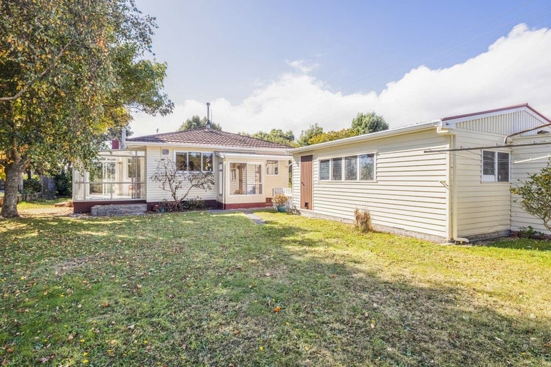 10 Gray Street, Pukerua Bay, Porirua - Carousel 1