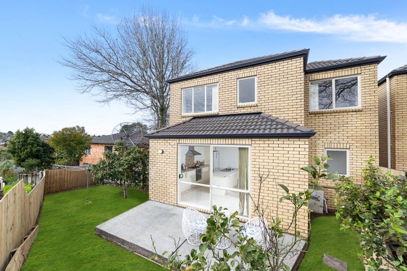 33 Masons Road, Oteha, Auckland - Carousel 2