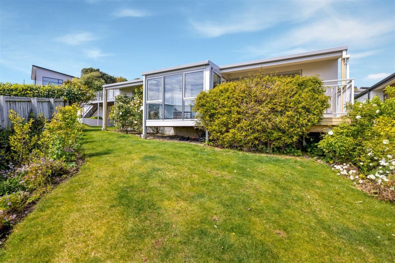 29A Cannon Hill Crescent, Mount Pleasant, Christchurch - Carousel 2