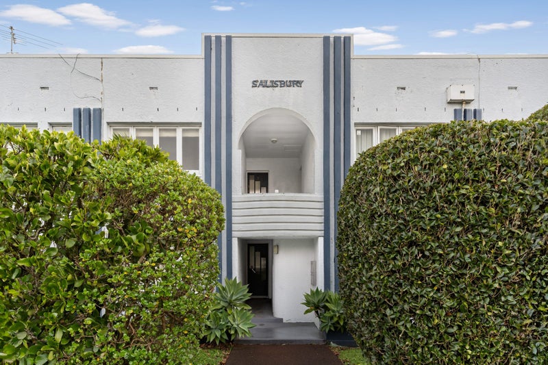 4/2 Salisbury ST, Herne Bay, Auckland - Carousel 28