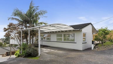 549 East Coast Road, Browns Bay, Auckland - Carousel 1