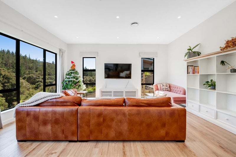 63 Pacific Heights Road, Orewa, Orewa - Carousel 2