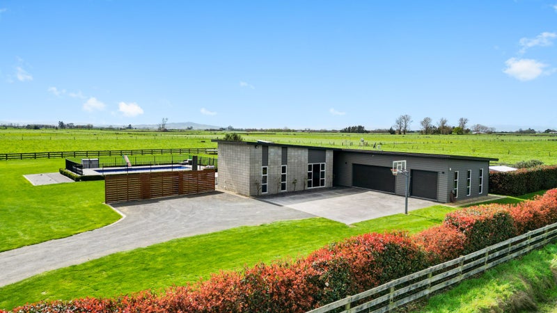 347B Reid Road, Gordonton, Hamilton - Carousel 30