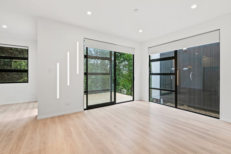 1/86 Aberdeen Road, Campbells Bay, Auckland - Carousel 2