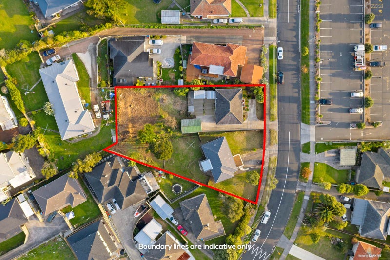 12 Valonia Street, New Windsor, Auckland - Carousel 1