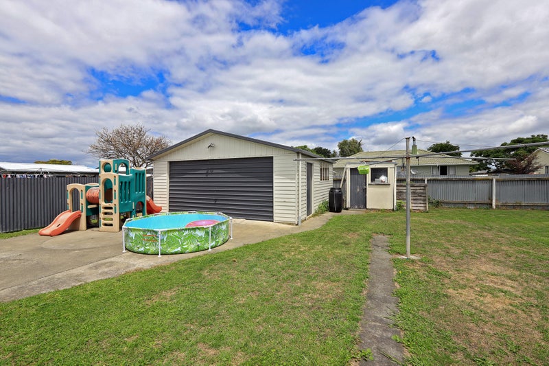 7 Kirkcaldy Crescent, Flaxmere, Hastings - Carousel 2