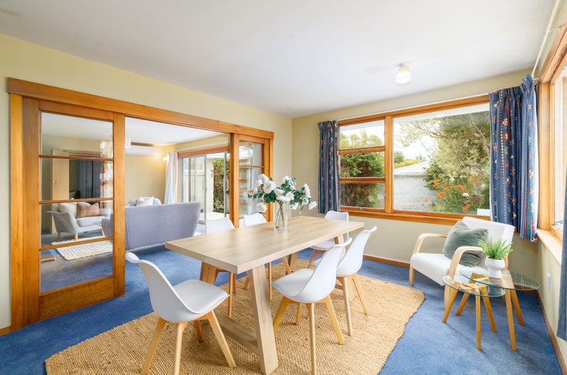 16A Canberra Place, Redwood, Christchurch - Carousel 2