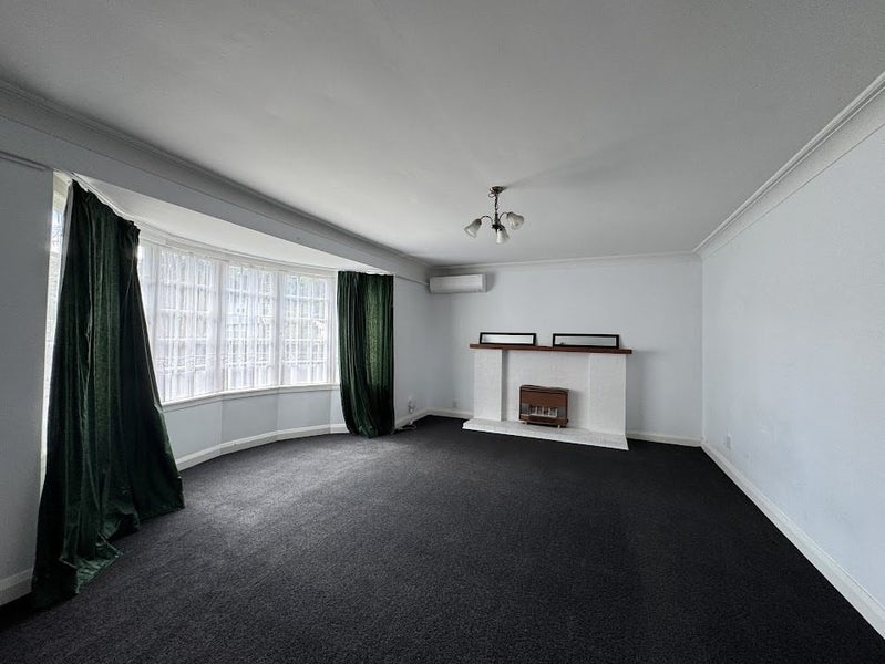 36 Victoria Street, Alicetown, Lower Hutt - Carousel 2