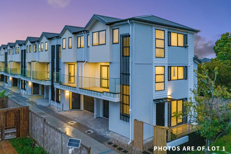 5/17 Kingdale Road, Henderson, Auckland - Carousel 1