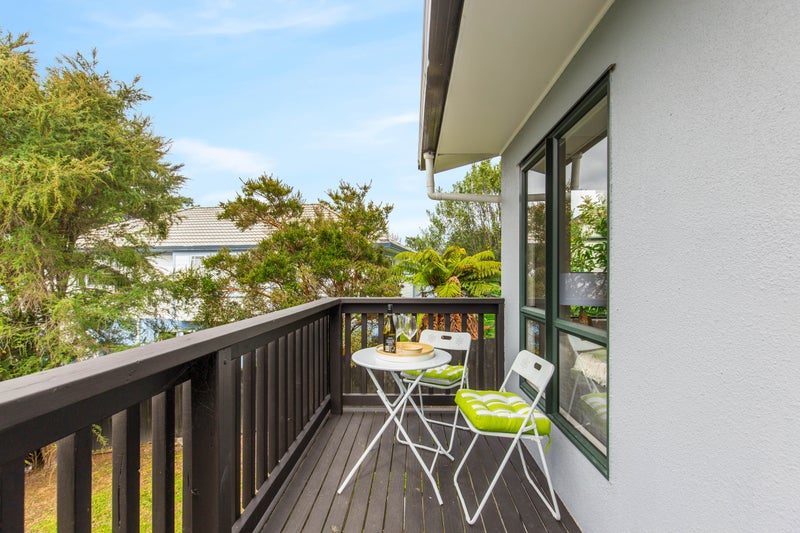 18 Riserra Drive, Ranui, Auckland - Carousel 18