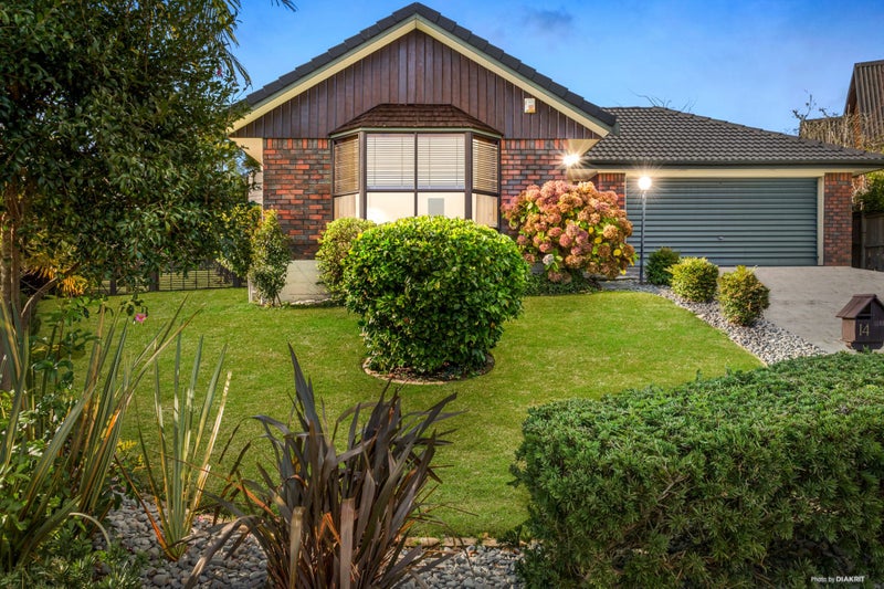 14 Manutara Avenue, Forrest Hill, Auckland - Carousel 1