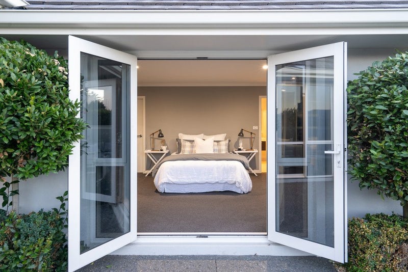 10 Pengover Avenue, Leamington, Cambridge - Carousel 2