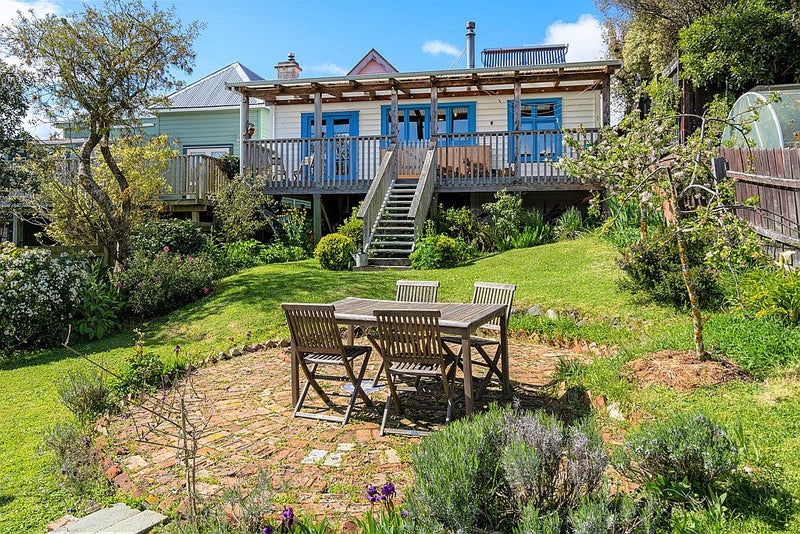 42 Harrington Street, Port Chalmers, Dunedin - Carousel 1