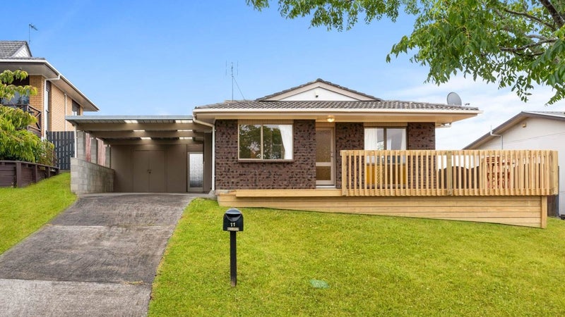 11 Clipper Place, Shelly Park, Auckland - Carousel 1