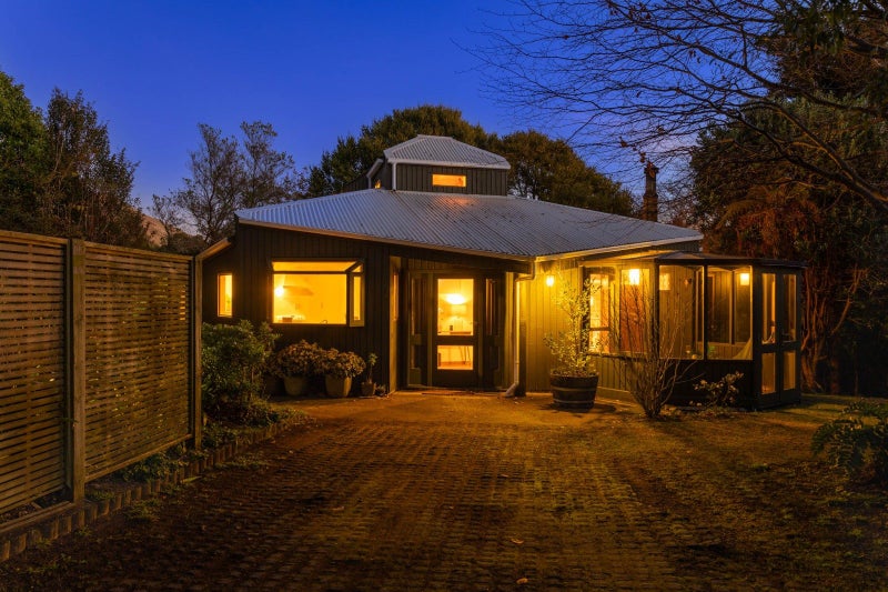60 Leinster Avenue, Raumati South, Paraparaumu - Carousel 1