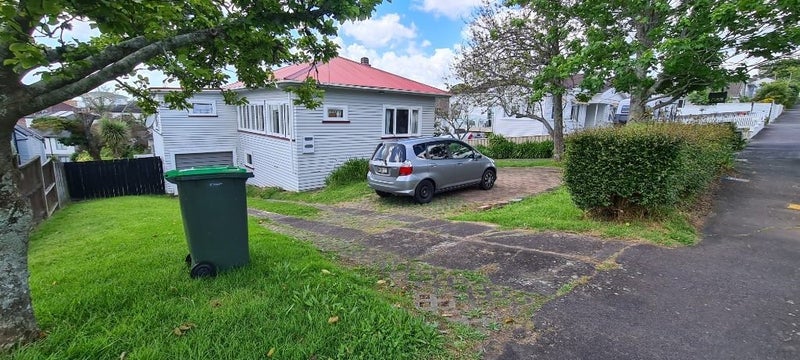 13 Walmsley Road, St Heliers, Auckland - Carousel 13