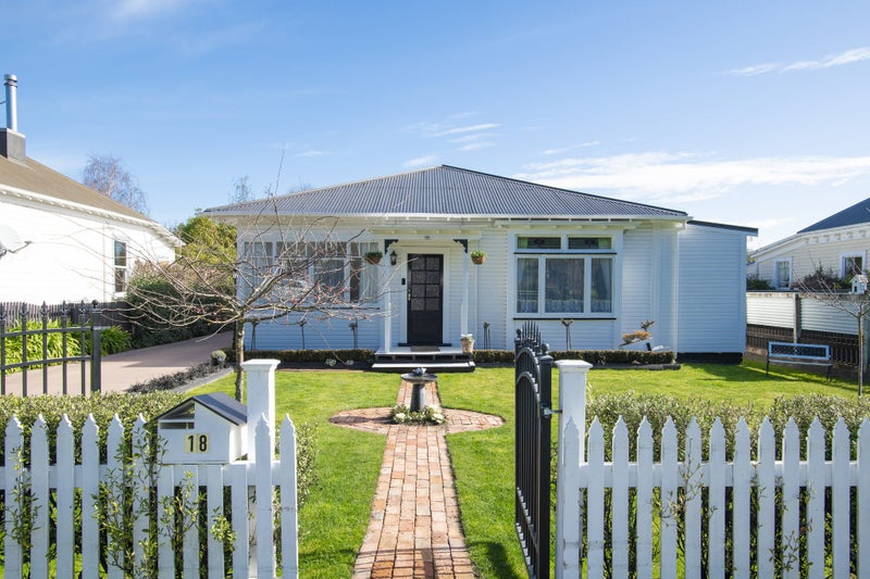 18 Oswald Street, Mangapapa, Gisborne - Carousel 1