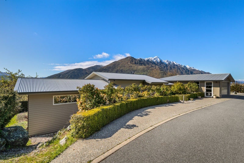 3 Abbottswood Lane, Lower Shotover, Queenstown - Carousel 2