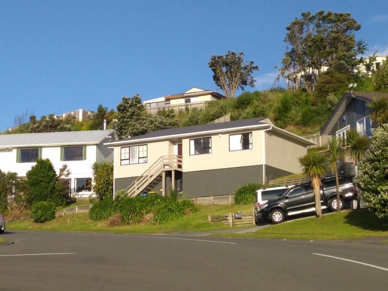 8 Adventure Drive, Whitby, Porirua - Carousel 10