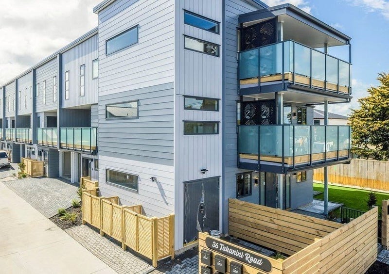 3/36 Takanini Road, Takanini, Auckland - Carousel 1