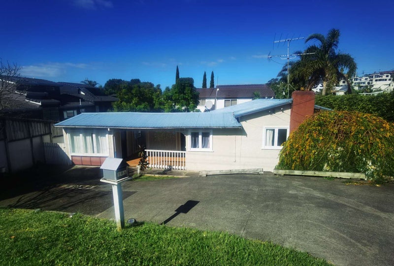 16A Commodore Parry Road, Castor Bay, Auckland - Carousel 2