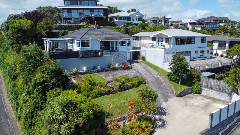 50 Calvert Road, Lynmouth, New Plymouth - Carousel 2