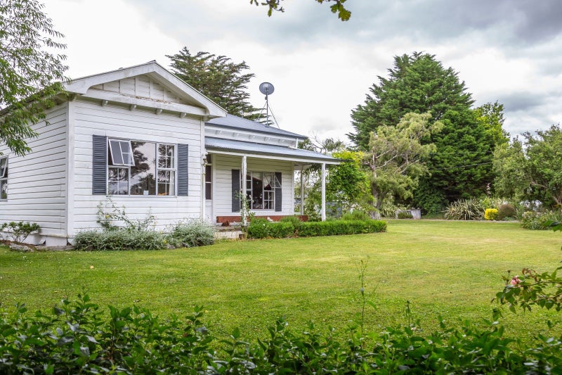 386 Chester Road, West Taratahi - Carousel 1