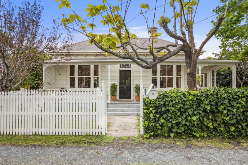 11 Mozeley Avenue, Devonport, Auckland - Carousel 1