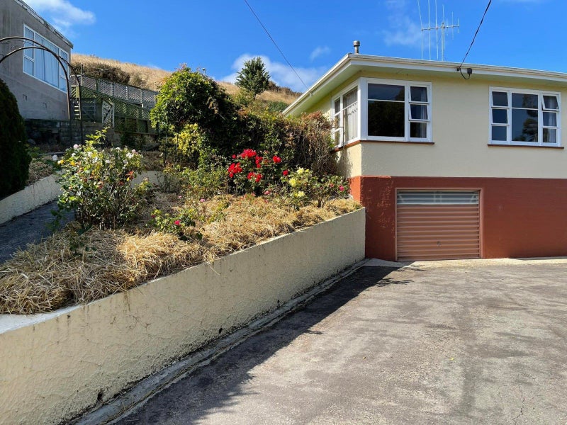 84 Eden Street, Oamaru - Carousel 2