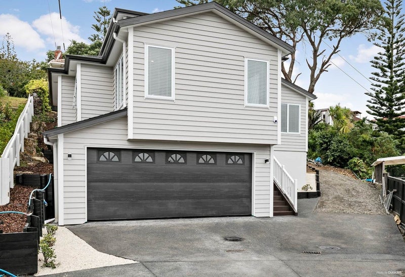 17 Marconi Place, New Windsor, Auckland - Carousel 1