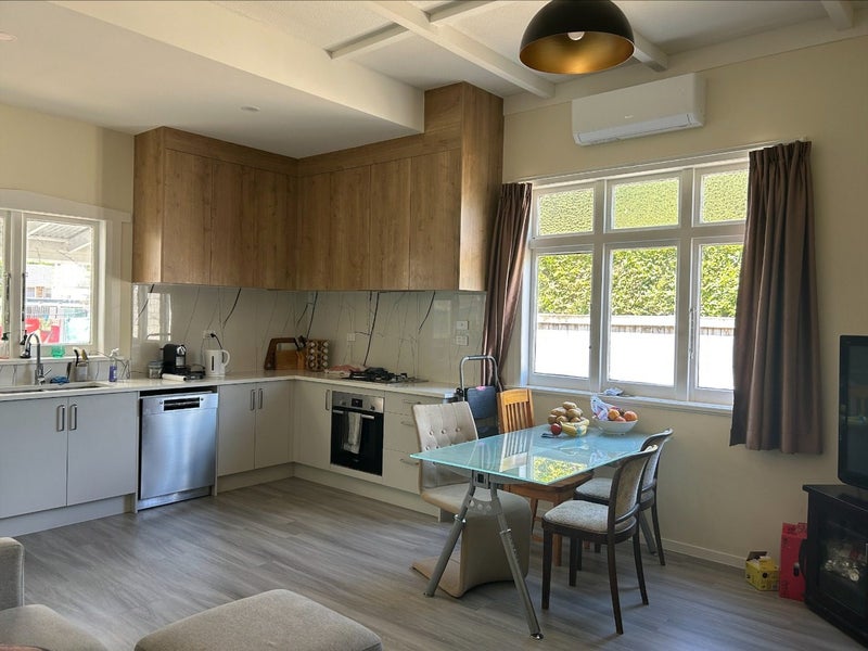 40 Kingsway Avenue, Sandringham, Auckland - Carousel 2