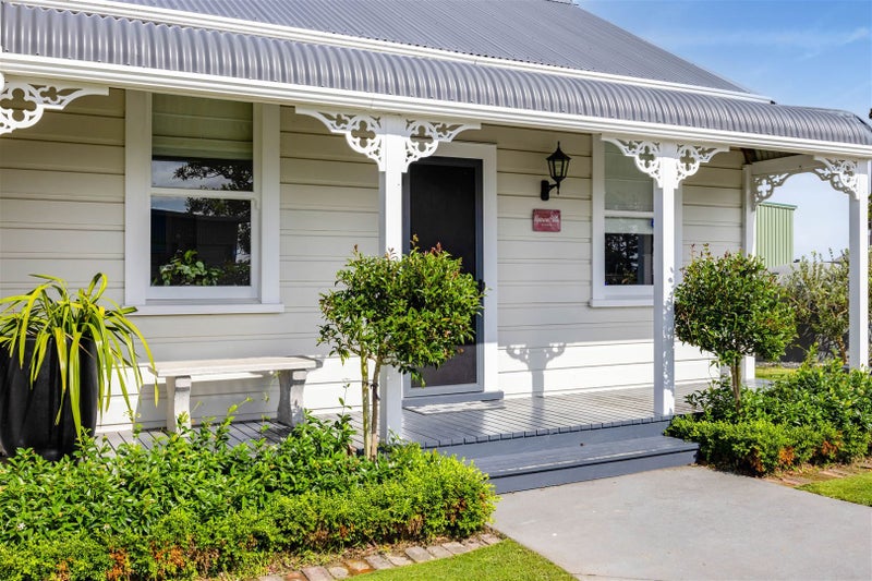 200 Egmont Road, Hillsborough - Carousel 2