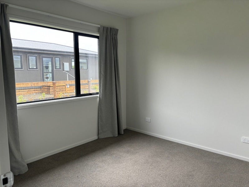 9 Paparoa Road, Cockle Bay, Auckland - Carousel 10