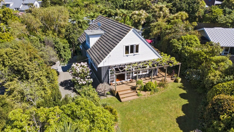 20 Belmont Terrace, Belmont, Lower Hutt - Carousel 2