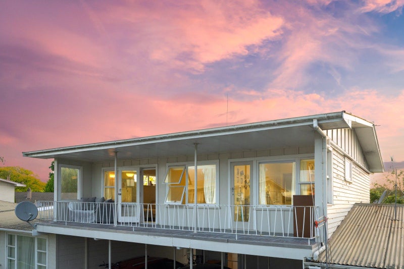 5 Te Awe Awe Court, Hokowhitu, Palmerston North - Carousel 1