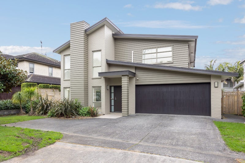 82 Ngahue Drive, Stonefields, Auckland - Carousel 1