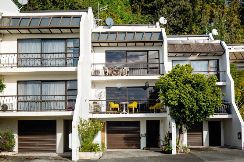4/80 Battery RD, AHURIRI, NAPIER - Carousel 1