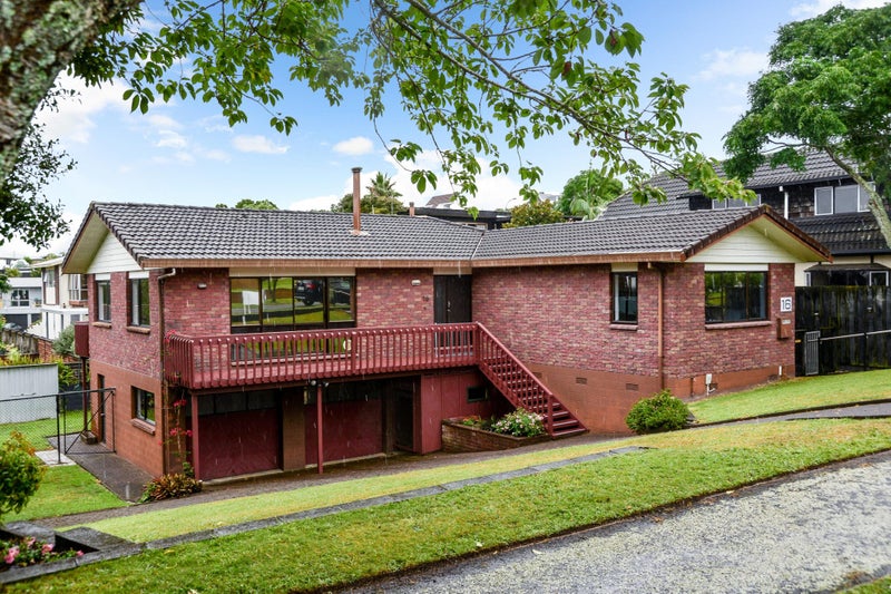 16 Glendale Drive, Dinsdale, Hamilton - Carousel 1