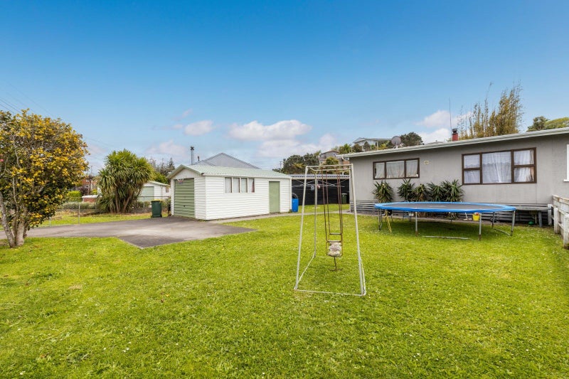 203 Ngamotu Road, Spotswood, New Plymouth - Carousel 1