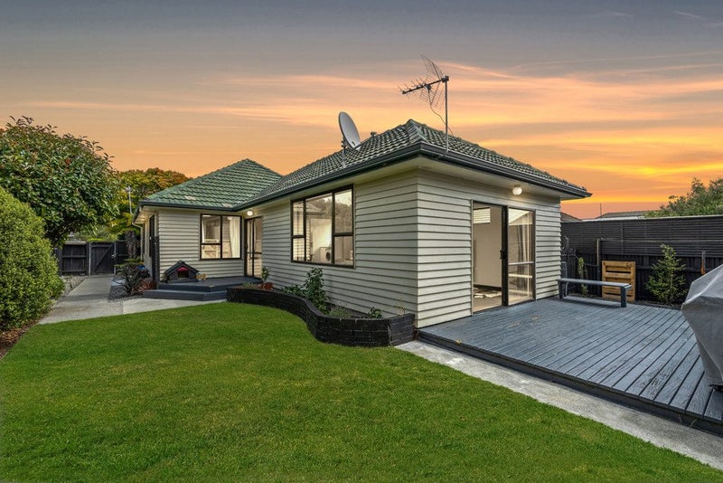 97 Winters Road, Redwood, Christchurch - Carousel 1