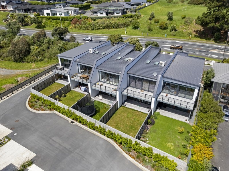63E Whitford Brown Avenue, Papakowhai, Porirua - Carousel 26