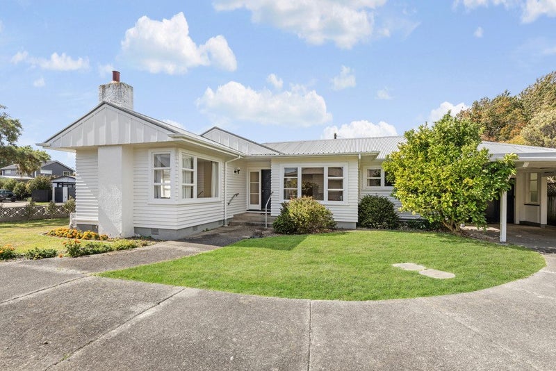 76 Queens Grove, Hutt Central, Lower Hutt - Carousel 1